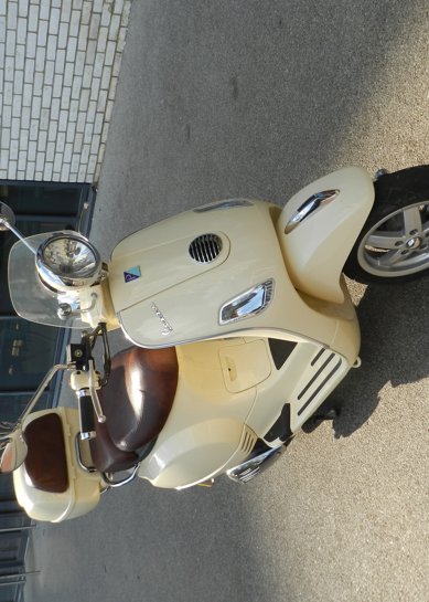 Vespa LXV 125