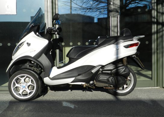 Piaggio MP3 300 Business LT