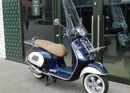 Vespa GTS 300 Special Edition